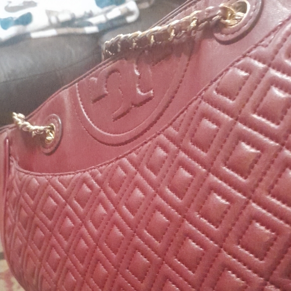 Tory Burch Burgundy Quilted  Bag - Picture 4 of 7